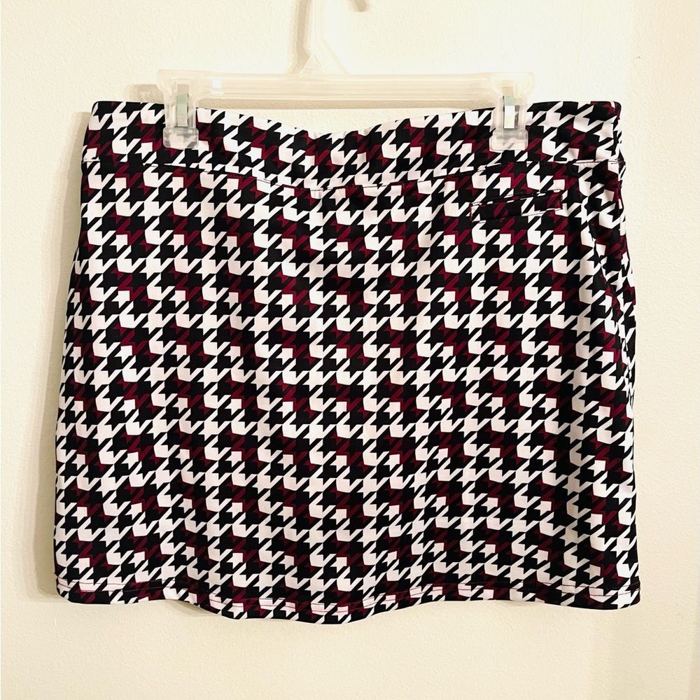 Pebble Beach Black and White Houndstooth Mini Skirt